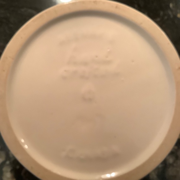 Collectible 1970s ABENAKIS BEAUCEWARE.  Teapot.  Canadian Pottery. - Picture 5 of 7